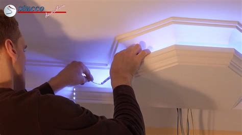 LED spot beépítése hungarocell díszlécbe