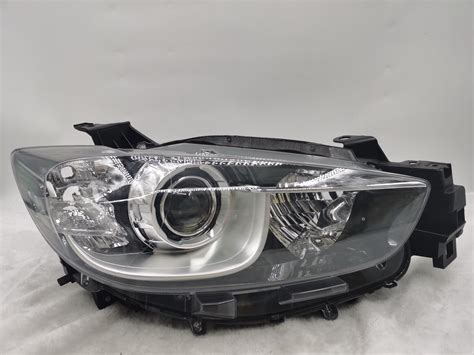 Mazda 5 xenon fényszórómosó rendszer