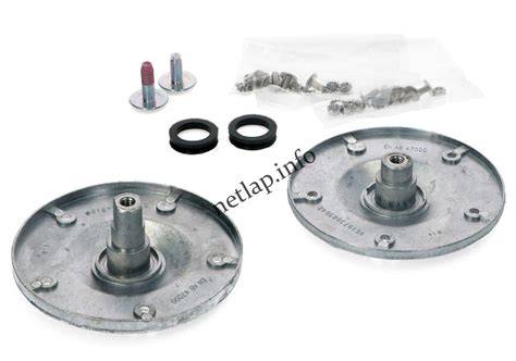 Rögzítőcsavar eltávolítása mosógép hátuljáról