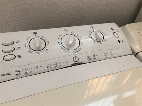 Indesit felültöltős mosógép fedele
