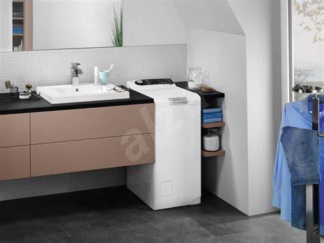 felültöltős mosógép kis fürdőszobában