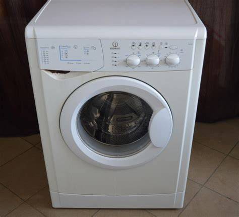 Indesit IWSC 51251 elöltöltős mosógép