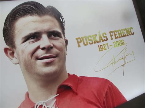 Puskás Ferenc portréja futballmezben